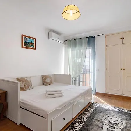 Casa Das Cegonhas * Olhão
